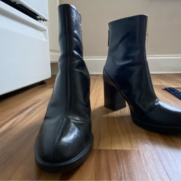 ZARA PATENT LEATHER ANKLE BOOTS :D - Picture 9 of 10